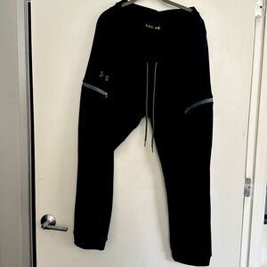 Under Armour - fitted track pant